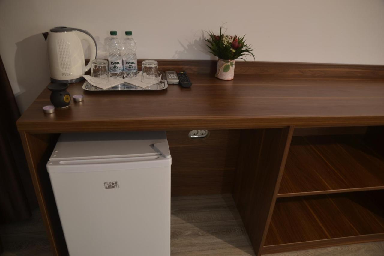 Pensiune Pavo Piteşti Extérieur photo
