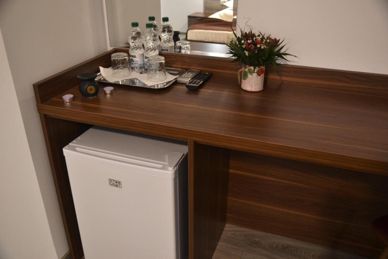 Pensiune Pavo Piteşti Extérieur photo