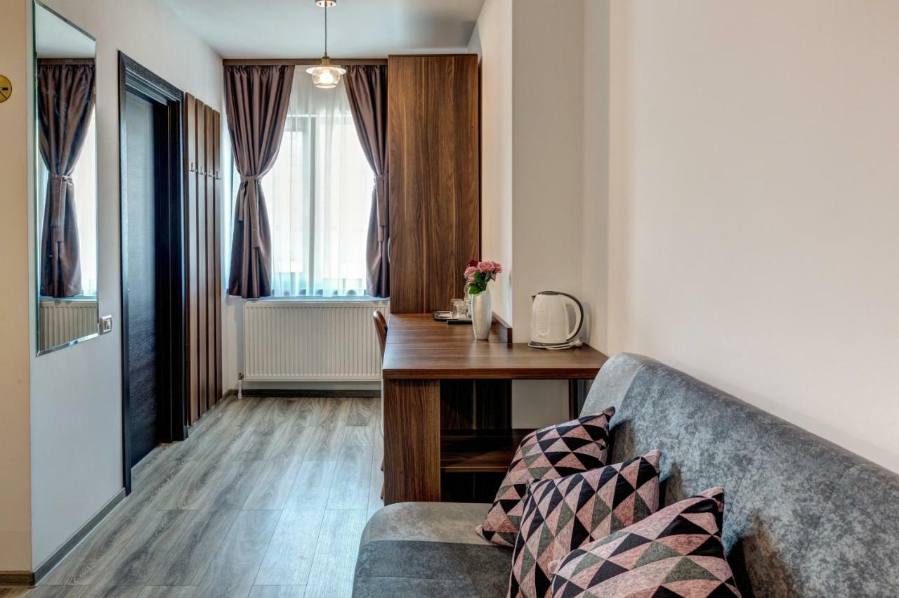 Pensiune Pavo Piteşti Extérieur photo