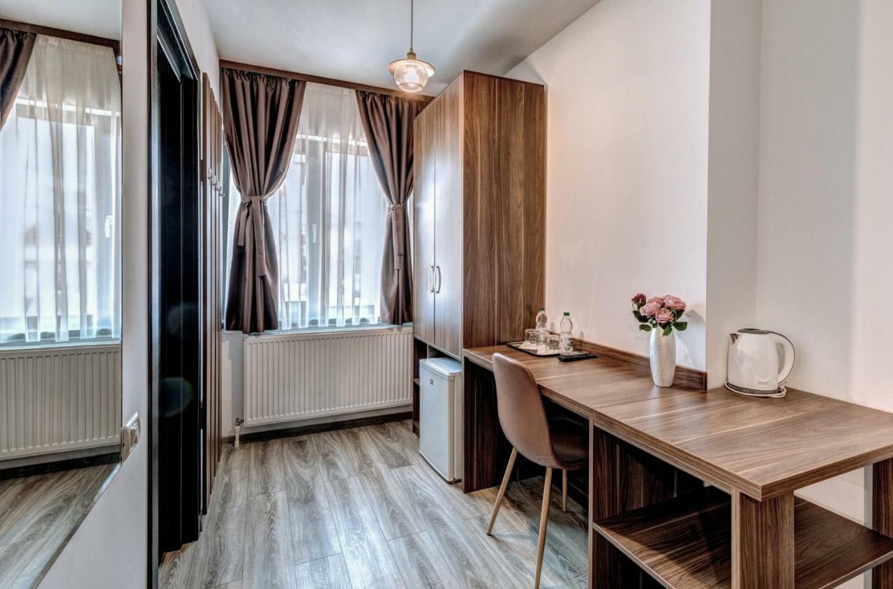 Pensiune Pavo Piteşti Extérieur photo